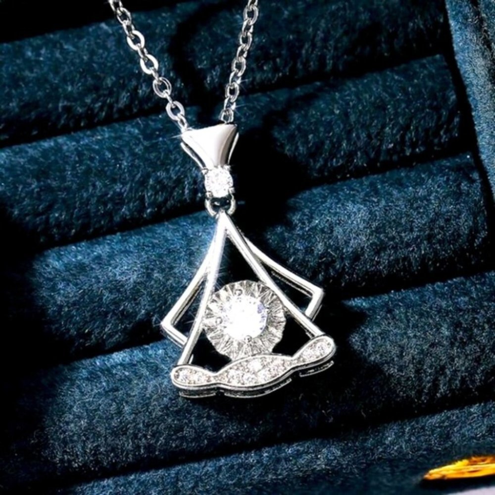 New Beautiful 925 Silver Princess Cut Sim. Diamond Necklace - Picture 3 of 4